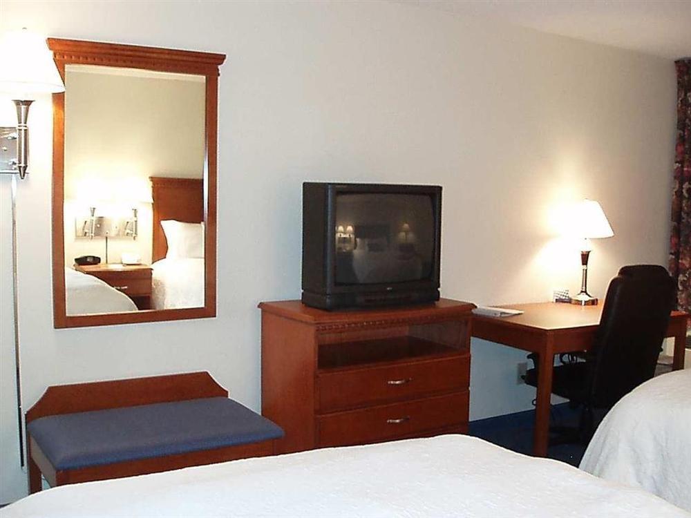 Hampton Inn Ashtabula Austinburg Rum bild