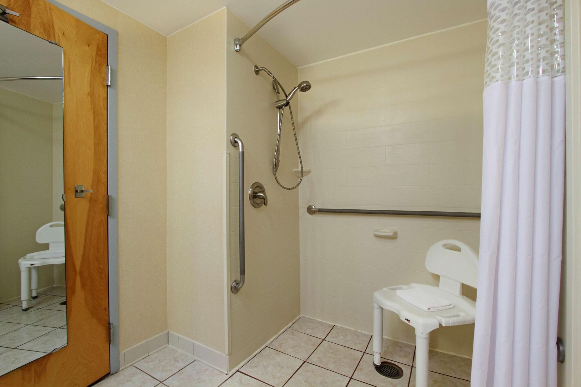 Hampton Inn Ashtabula Austinburg Exteriör bild