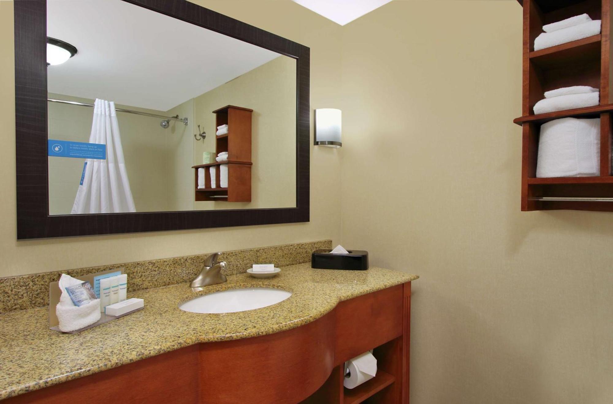 Hampton Inn Ashtabula Austinburg Exteriör bild