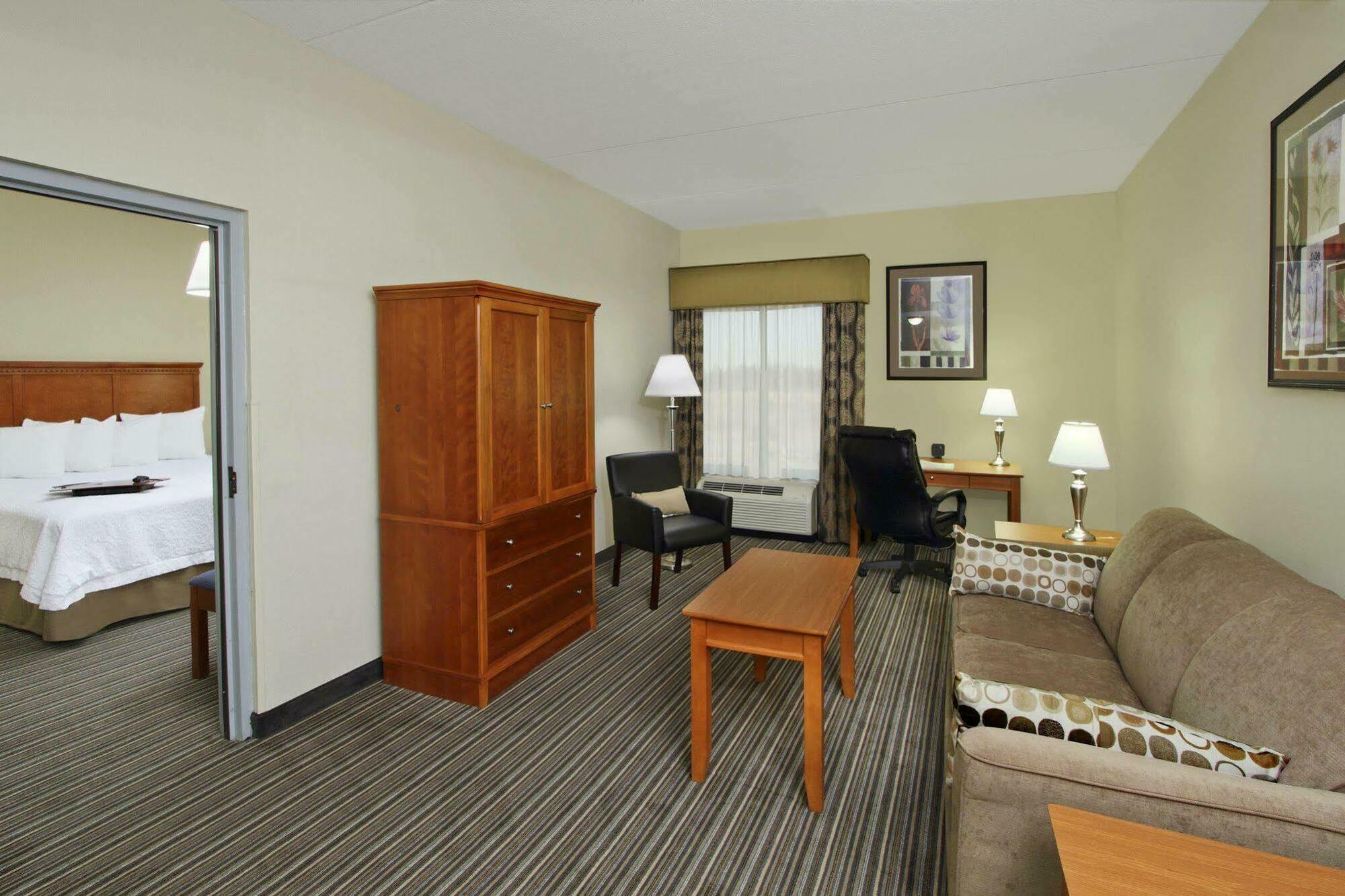 Hampton Inn Ashtabula Austinburg Exteriör bild